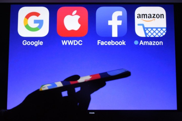 Google, Apple, Facebook y Amazon son conocidos como GAFA, que se encuentran entre los más temidos.  Foto AFP