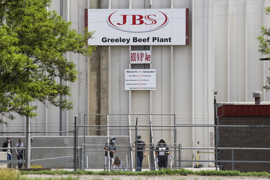 JBS Beef Production y varias otras plantas procesadoras de alimentos atacaron la Casa Blanca después de que la administración Biden dijera que estaban "especulación pandémica." 