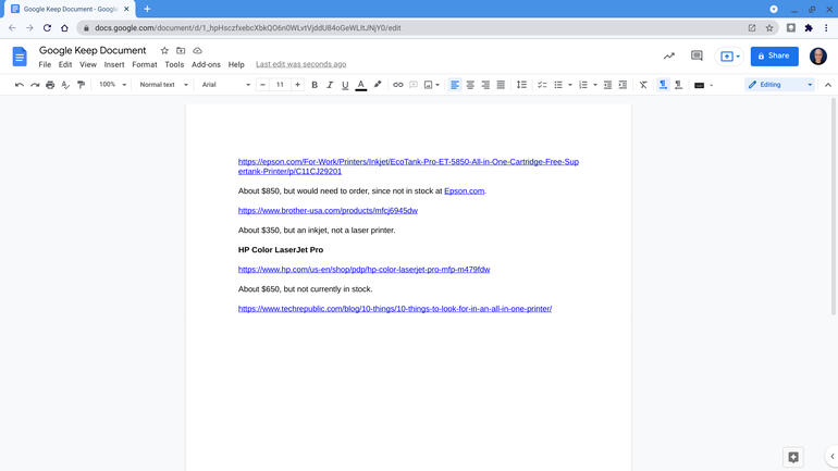 La captura de pantalla muestra cuatro URL a páginas relacionadas con la impresora, con notas de texto agregadas por el autor a tres de las páginas web y un título de nota agregado.