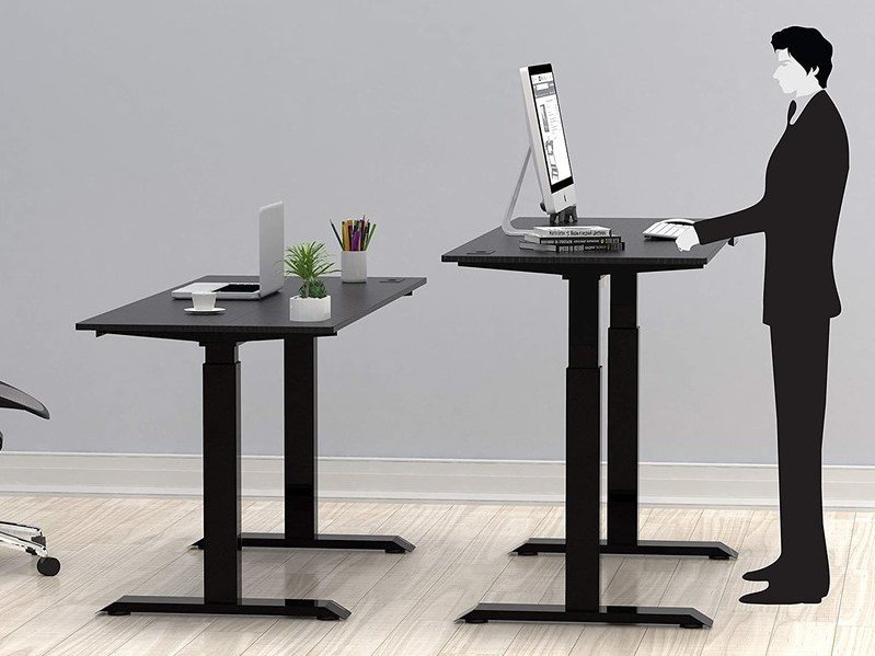 Shw Electric Height Standing Desk Lifestyle 2 Cropped