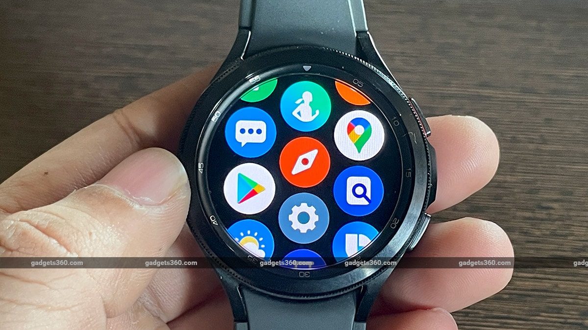 Gadgets del menú de usuario del Galaxy Watch4 Classic Revisión 360 del Samsung Galaxy Watch 4 Classic