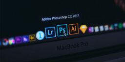 aplicaciones de Adobe Light Room, Photoshop e Illustrator en el Mac Dock