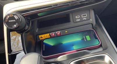 2022 lexus nx charger phone