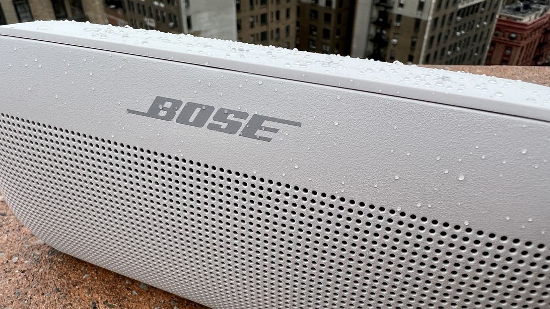 bose-soundlink-flex-stone-white-water-gotas