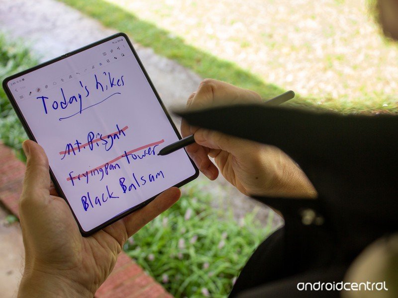 Samsung Galaxy Z Fold 3 S Pen Taking Notes