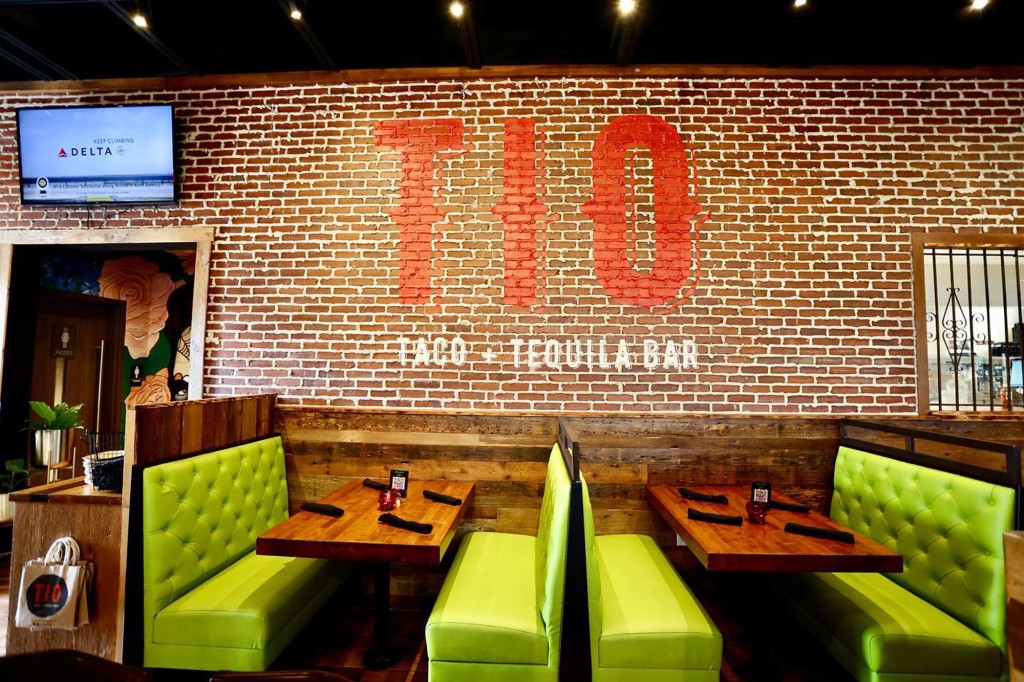 La compañía dijo que el memorándum en el bar Tio Taco and Tequila en Edison, Nueva Jersey, fue retirado rápidamente y que el empleado que lo publicó fue despedido.