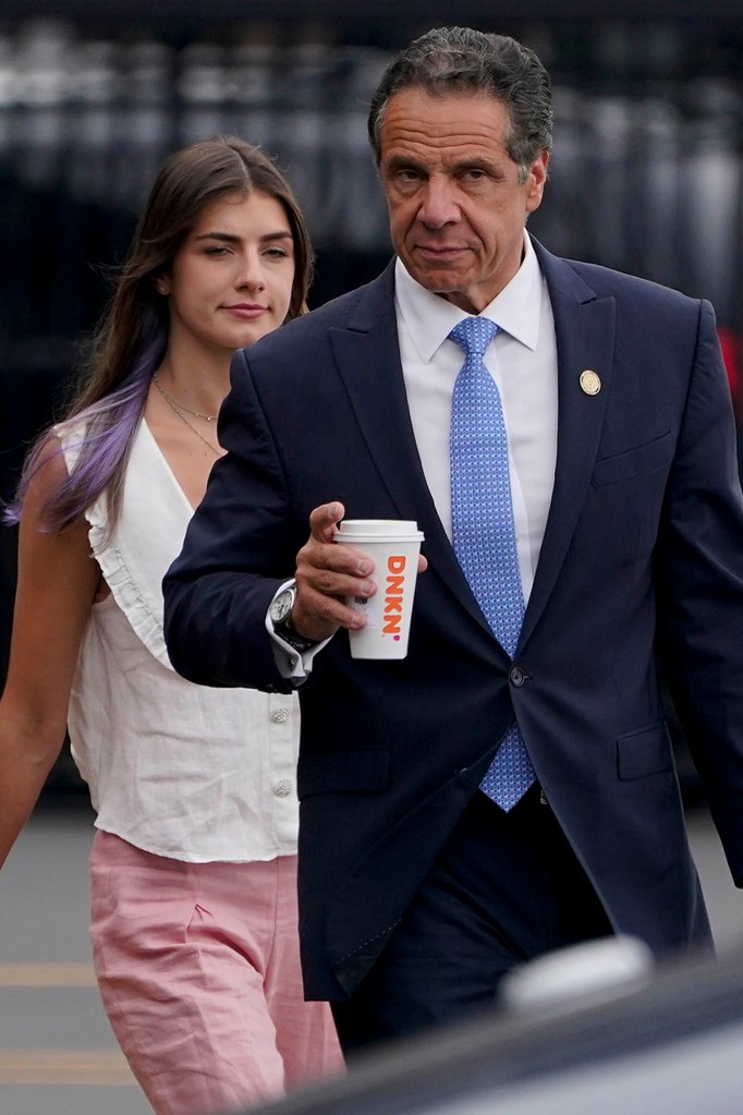 Michaela fotografiada con su padre, el exgobernador caído en desgracia Andrew Cuomo.