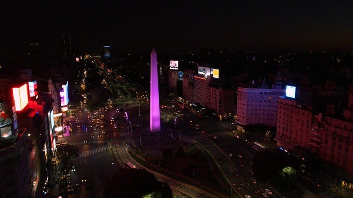 El equipo 9Z tiñó el Obelisco de púrpura con su triunfo en la escena internacional de Counter Strike: Global Offensive.