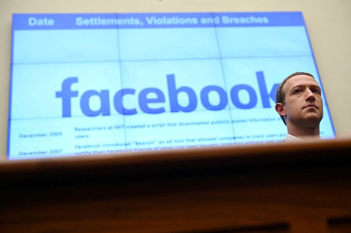 El CEO de Meta, Mark Zuckerberg, optó por los podcasts dentro del servicio Live Audio.  Foto: REUTERS.