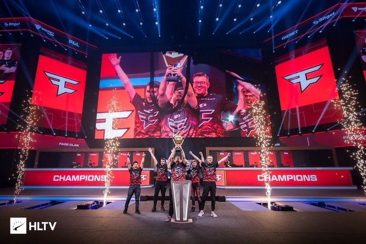 FaZe Clan ganó los tres torneos más importantes del año con CS:GO.  Foto: HTLV.