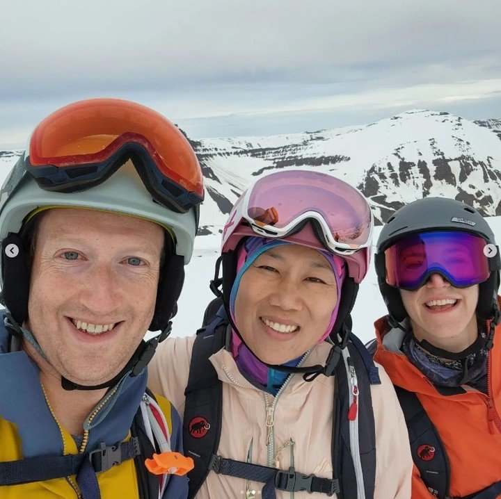 Zuckerberg y Chan esquiando en Islandia.