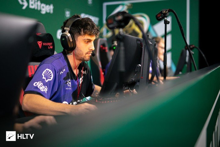 Lucas "Lucas" Nadotti cuando representó al equipo 9z en Counter Strike: Global Offensive Antwerp Major.