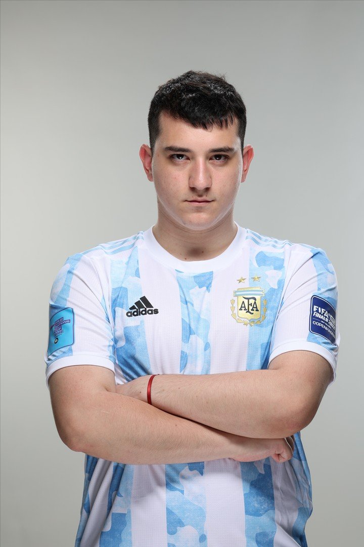 Yago Fawaz, un jugador histórico.  El jugador de KRÜ Esports fue subcampeón del mundo en 2019.