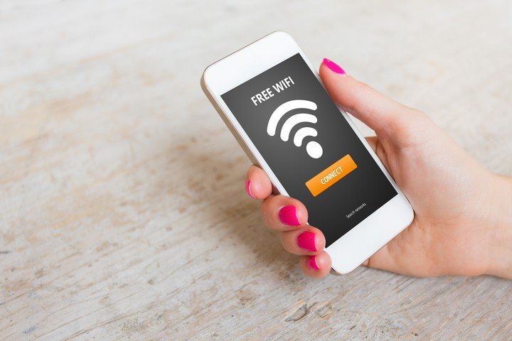 iphone wifi - Foto Shutterstock