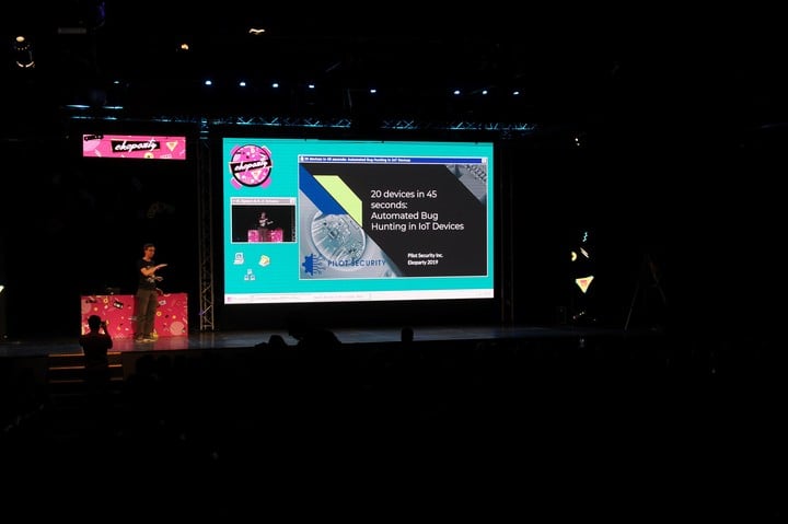 Una de las conferencias de Ekoparty 2019, la última presencial hasta 2022. Foto Martín Bonetto