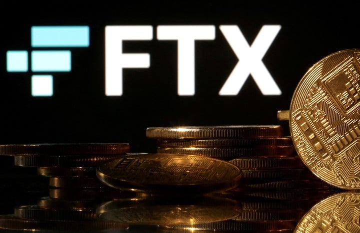 La plataforma de intercambio de criptomonedas FTX fue una de las 3 principales en todo el mundo hasta que se declaró en bancarrota.  Foto: REUTERS