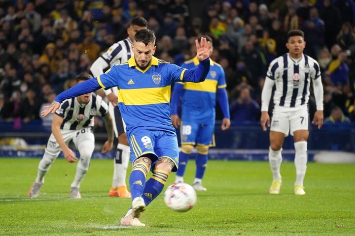 Darío Benedetto, delantero de Boca Juniors.  Foto Juano Tesone