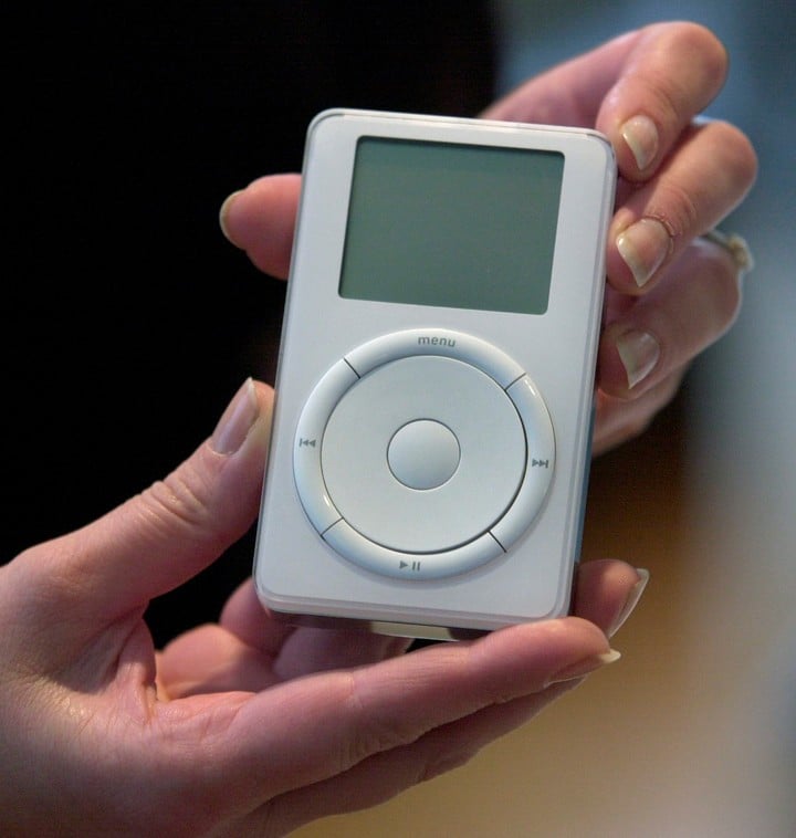 El primer modelo de iPod se lanzó en octubre de 2001. AP Photo